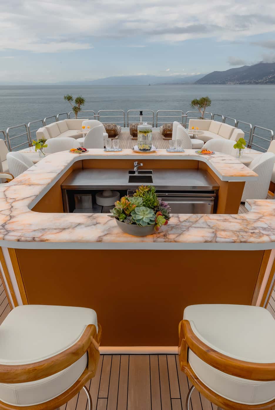 Isabell yacht exterior view