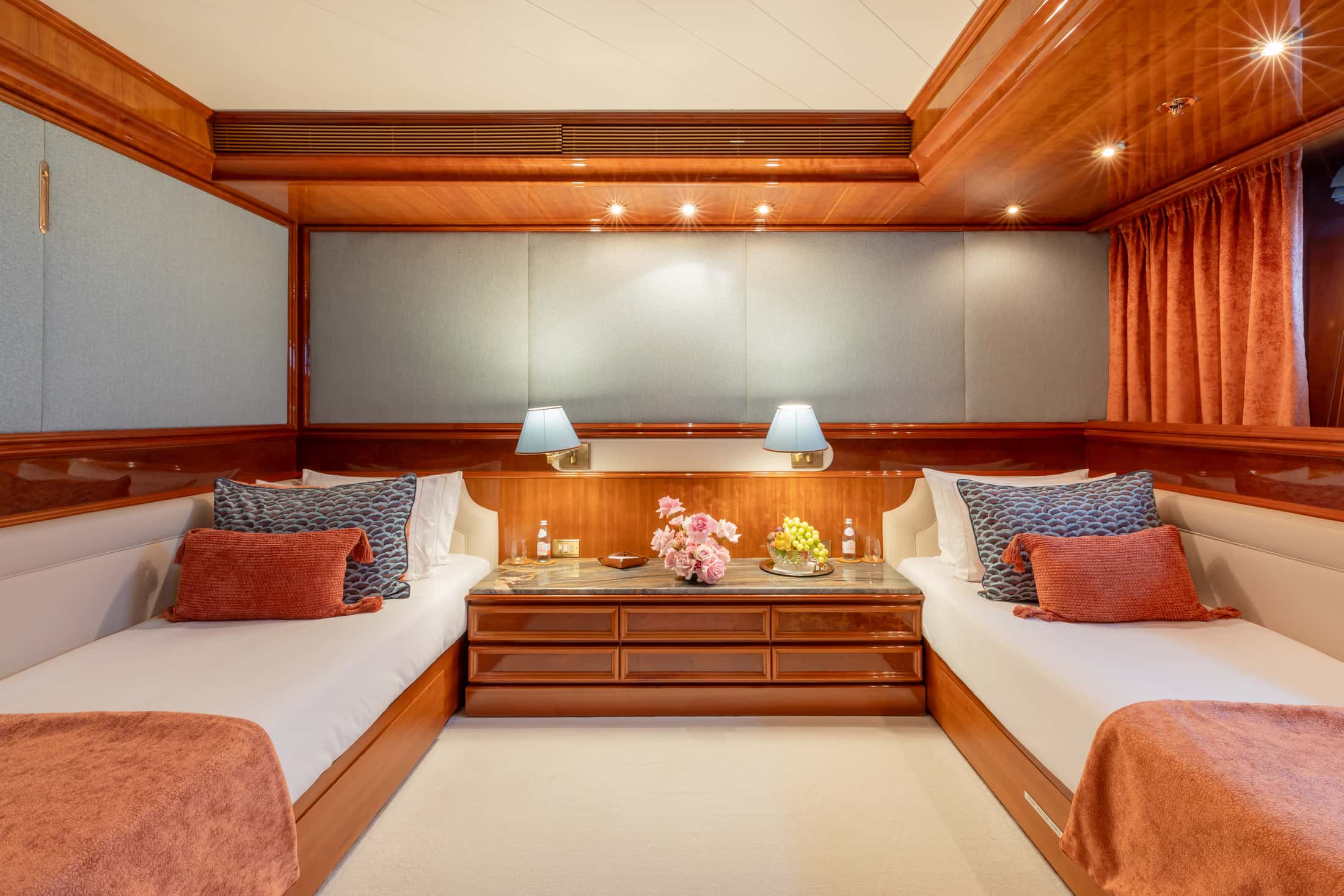 Isabell yacht entertainment lounge