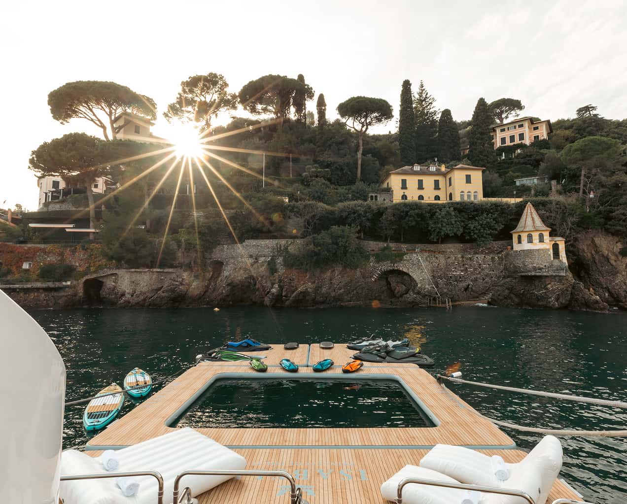 Isabell yacht massage room
