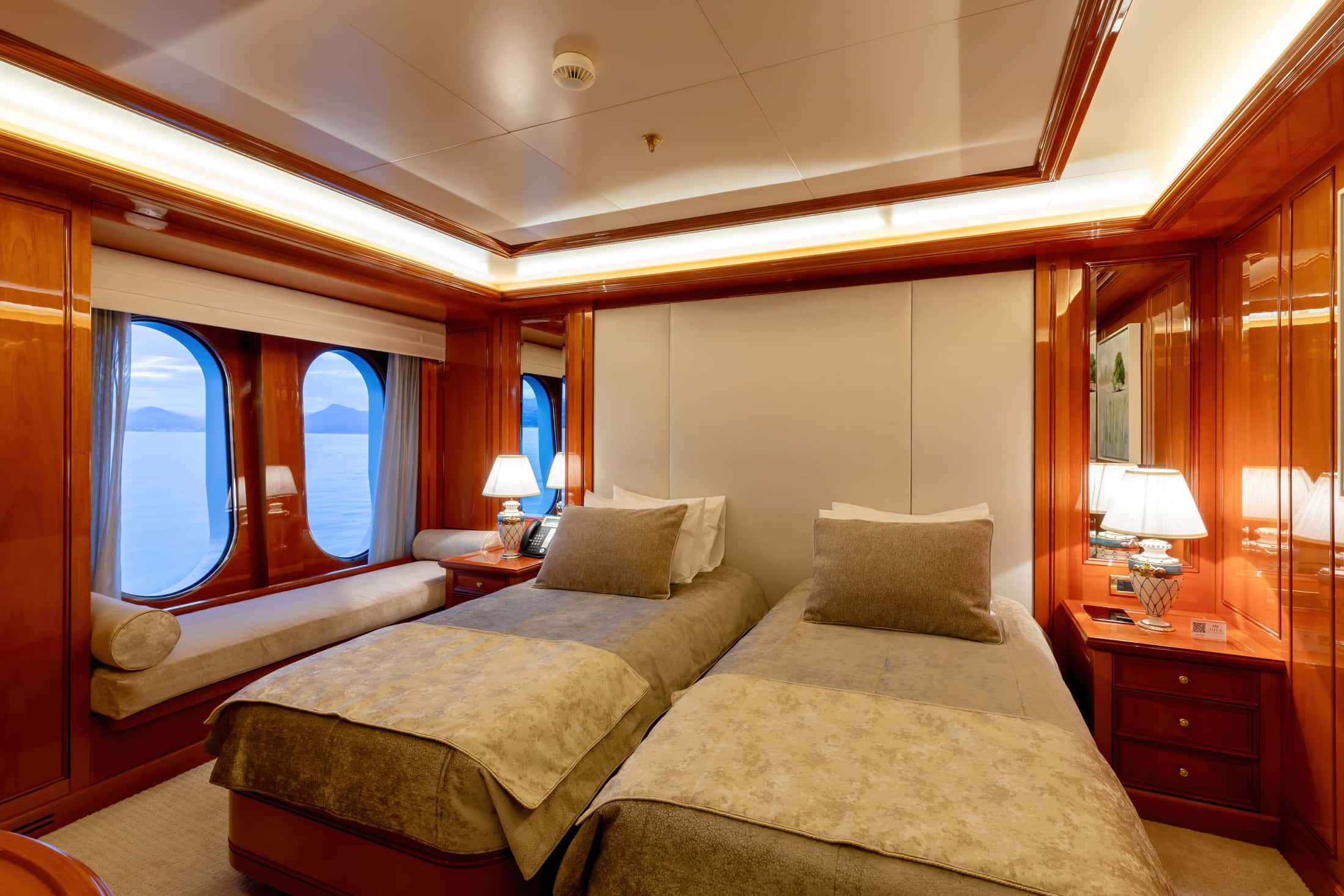 Joia Interior View 12